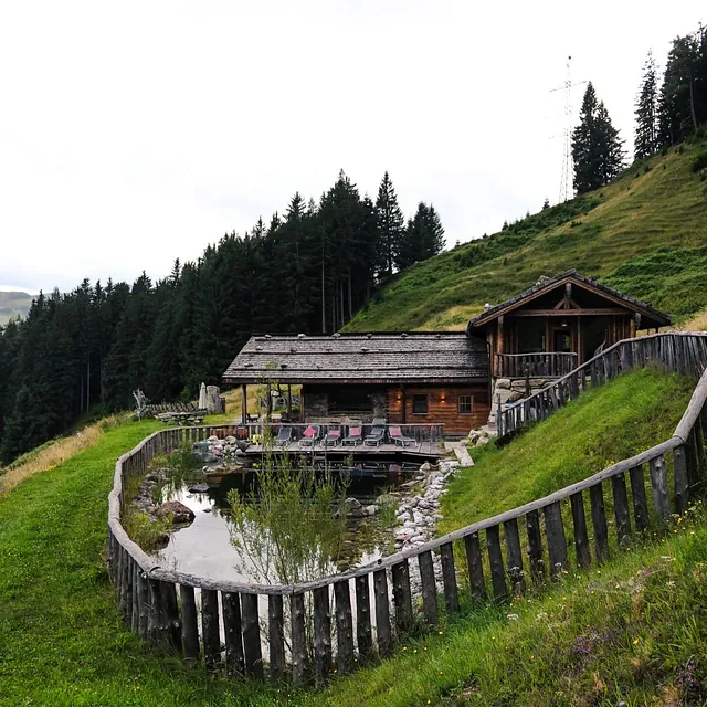Hütte